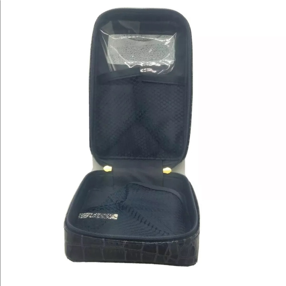 LipSense case